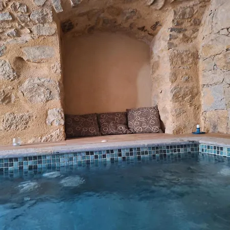 Casa Louisa Typique & Piscine Holiday home
