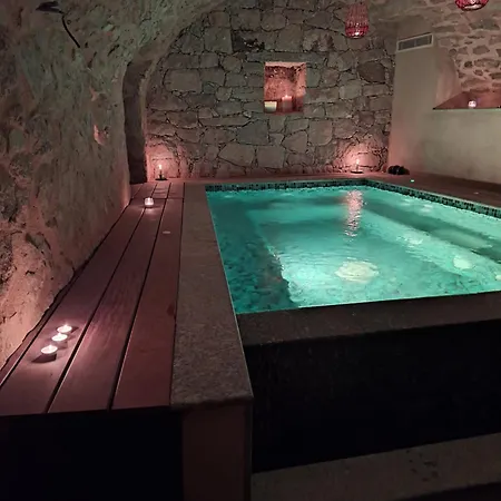 Casa Louisa Typique & Piscine لوميو
