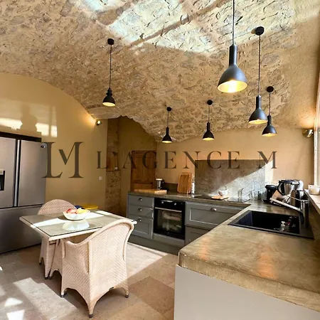 Holiday home Casa Louisa Typique & Piscine *